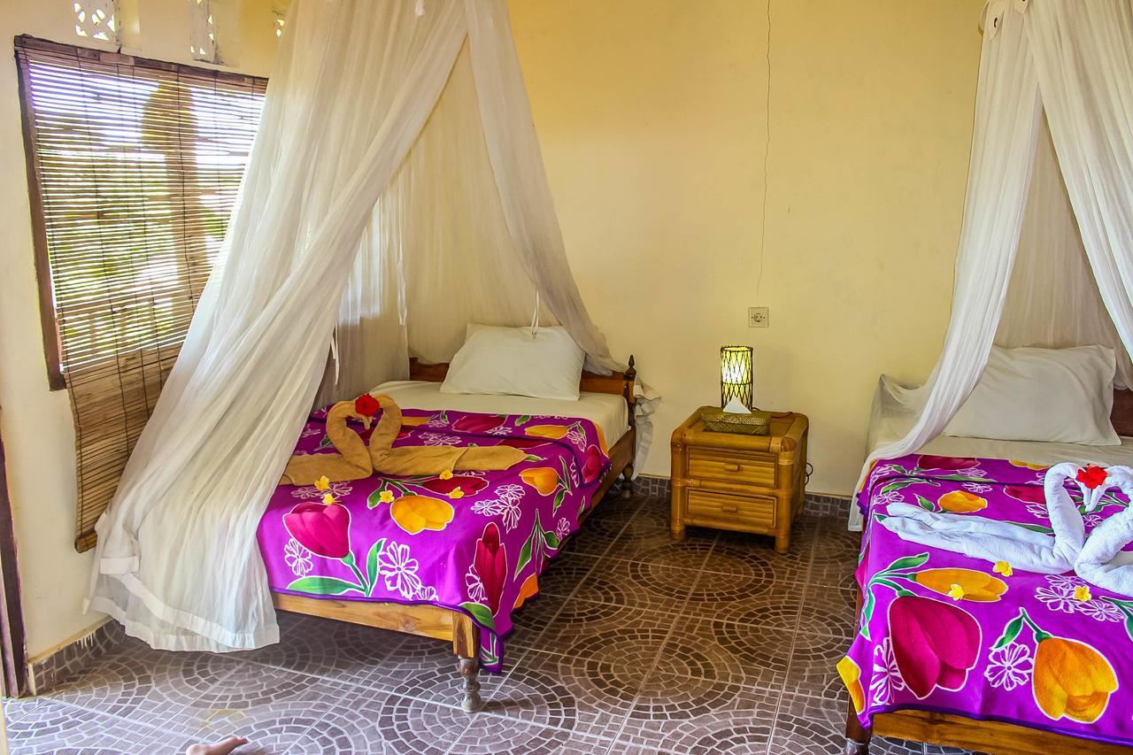 Ped Echo Alam Nusa Lodge מראה חיצוני תמונה
