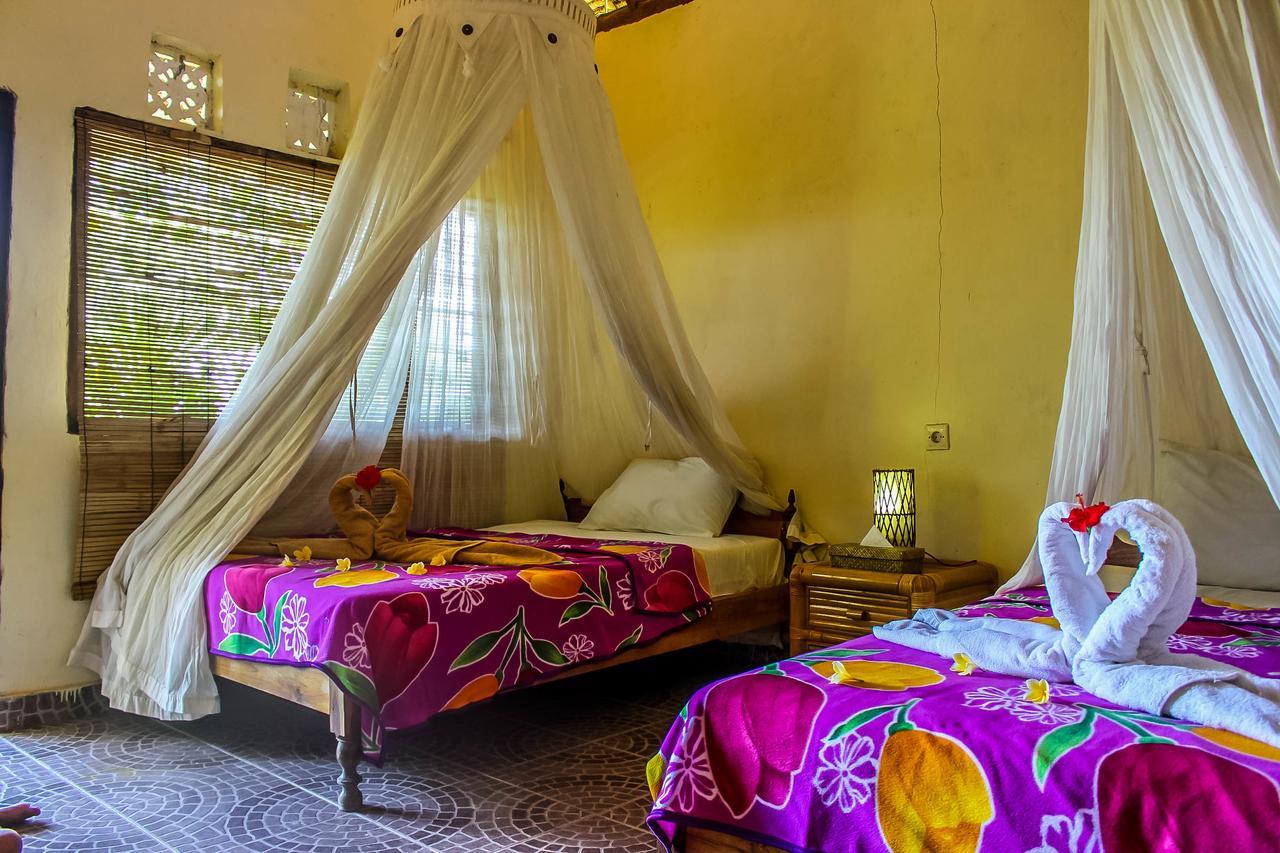 Ped Echo Alam Nusa Lodge מראה חיצוני תמונה