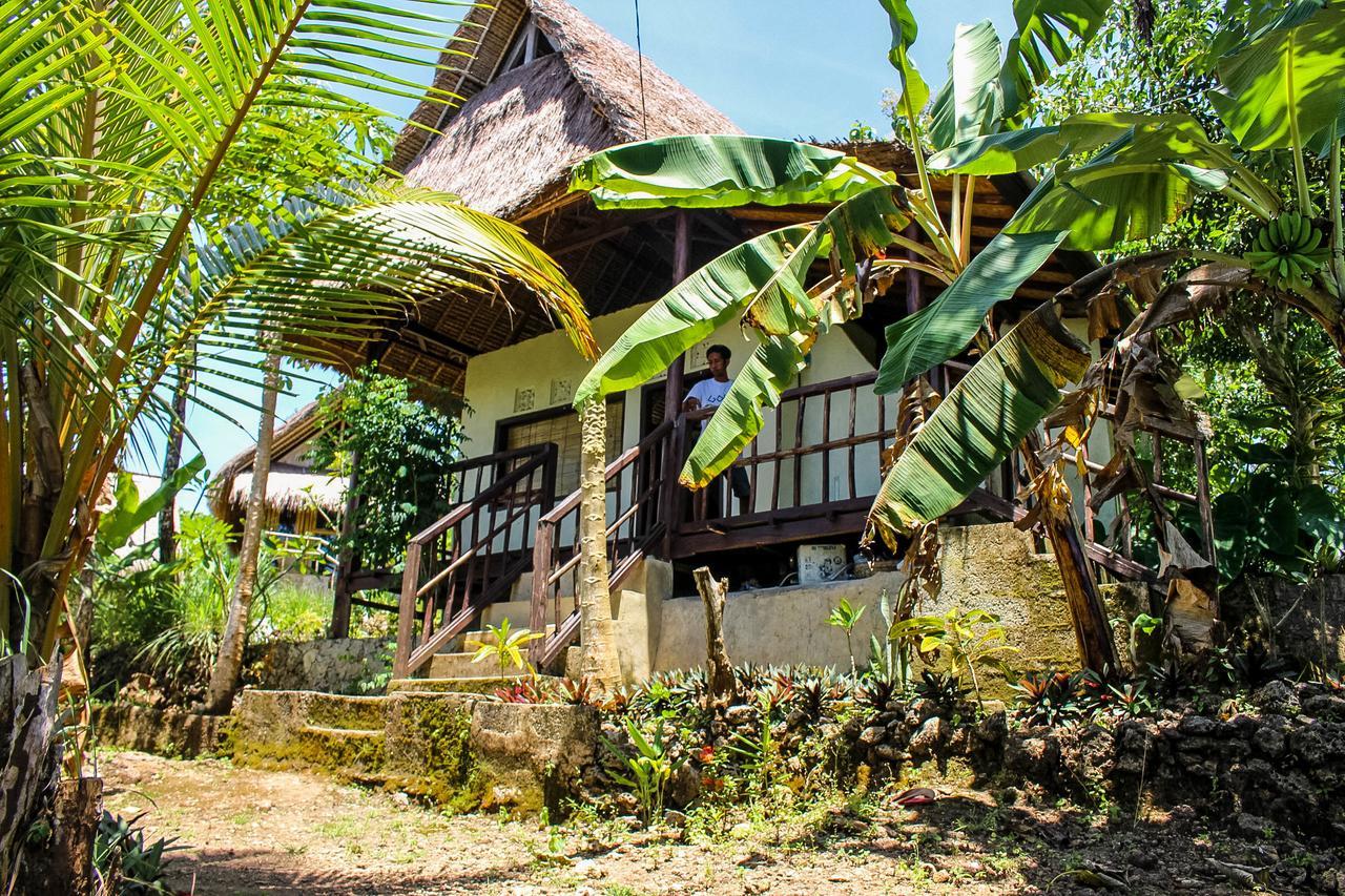 Ped Echo Alam Nusa Lodge מראה חיצוני תמונה