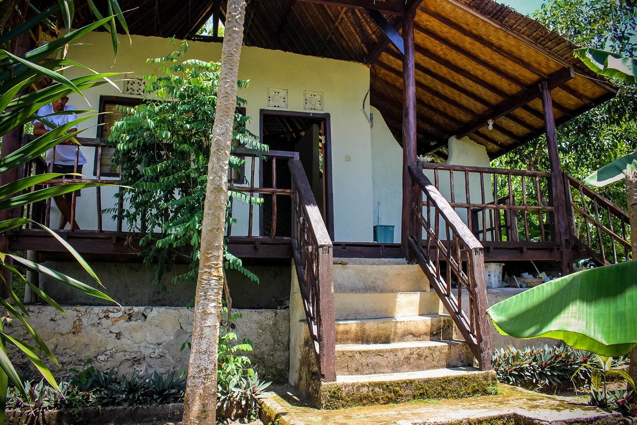 Ped Echo Alam Nusa Lodge מראה חיצוני תמונה