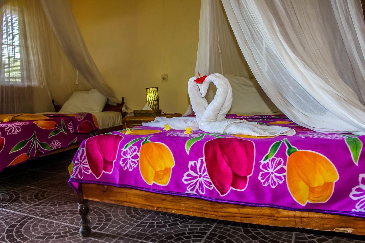 Ped Echo Alam Nusa Lodge מראה חיצוני תמונה