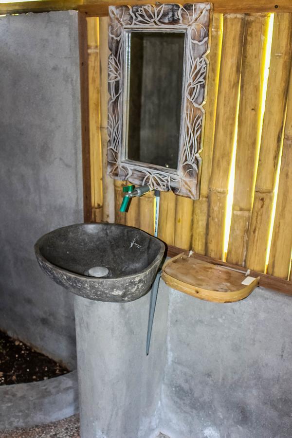 Ped Echo Alam Nusa Lodge מראה חיצוני תמונה