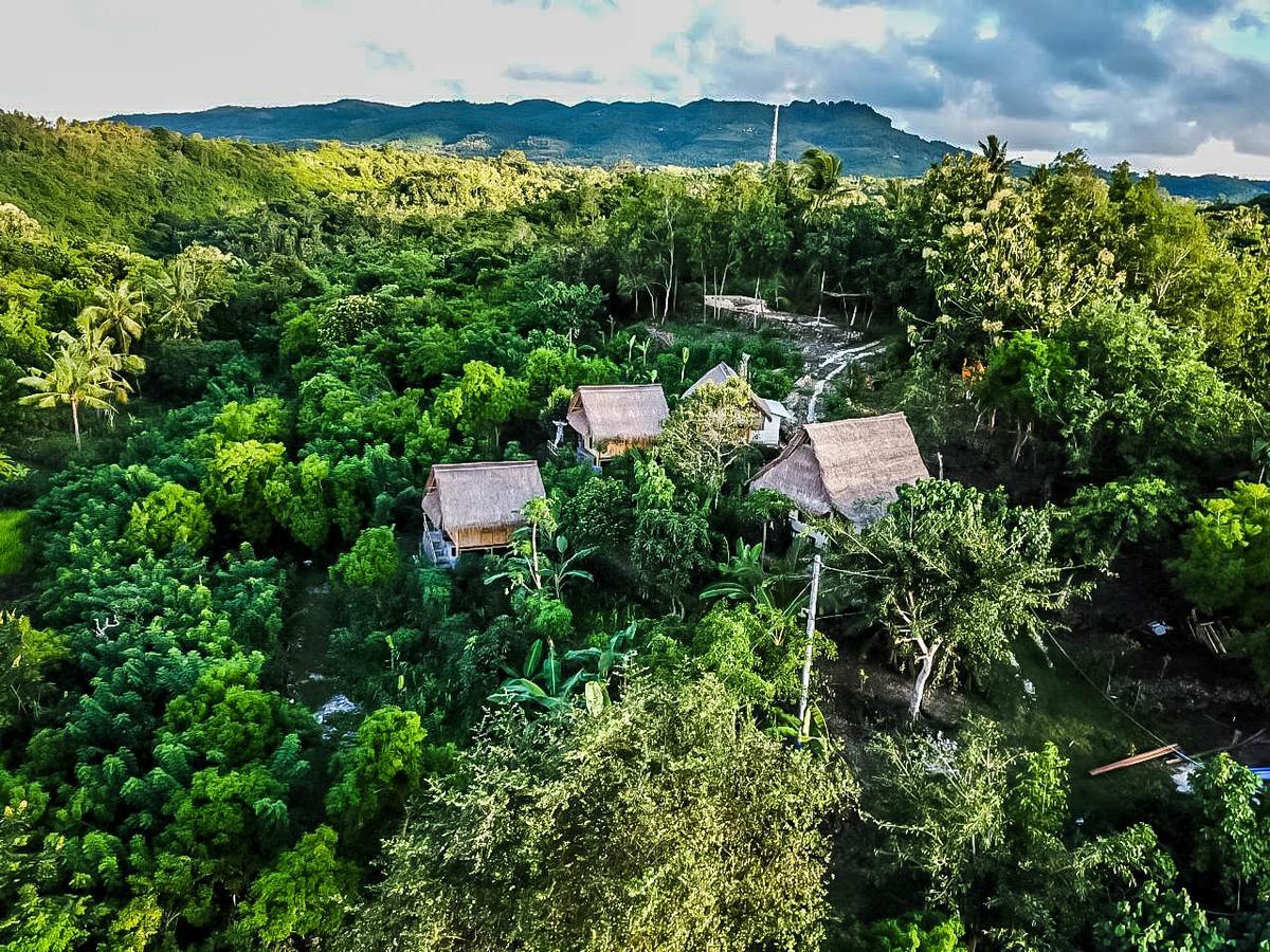 Ped Echo Alam Nusa Lodge מראה חיצוני תמונה