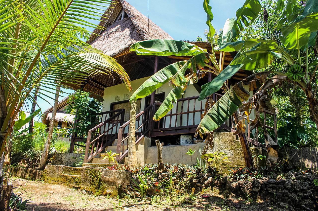 Ped Echo Alam Nusa Lodge מראה חיצוני תמונה